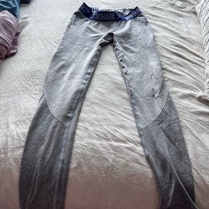 Gymshark grey and purple leggings w logo waistband